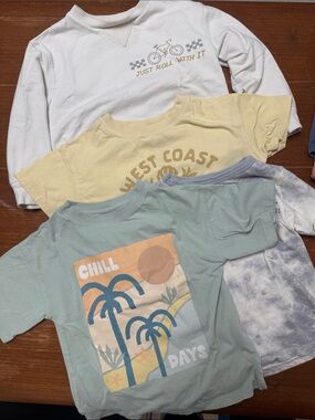 Little Co Short Bundle tees, shorts, light sweatshirt